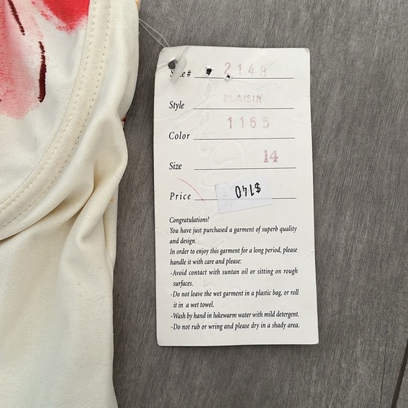 NWT One Piece Floral Swimsuit High Rise Leg Underwire Lined, Size 14 - Picture 3 of 10